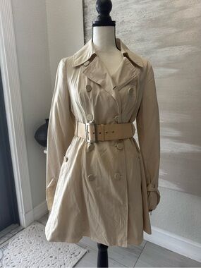 bebe Beige Double-Breasted Trench Coat with Belt